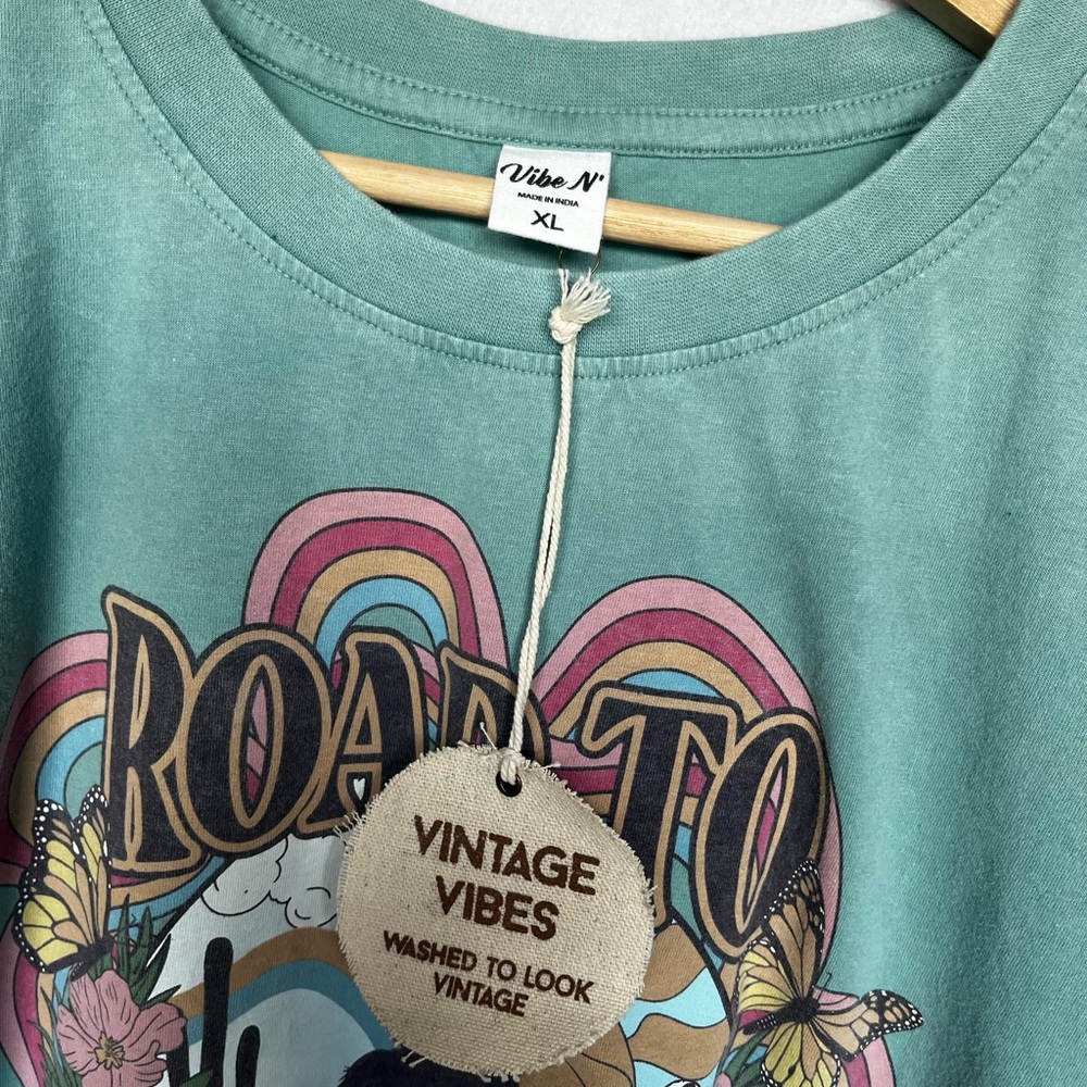 Road‎ to Nowhere NWT Graphic Tee - Picture 2 of 4